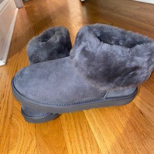 Ugg Classic Mini Fluff Ankle Boots (Gray)